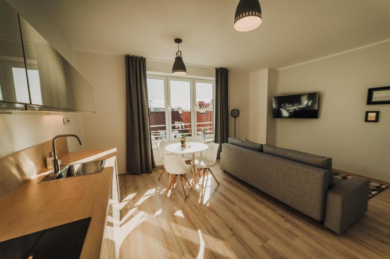 New Equipped Apartment In The City Center Plzen Exterior photo