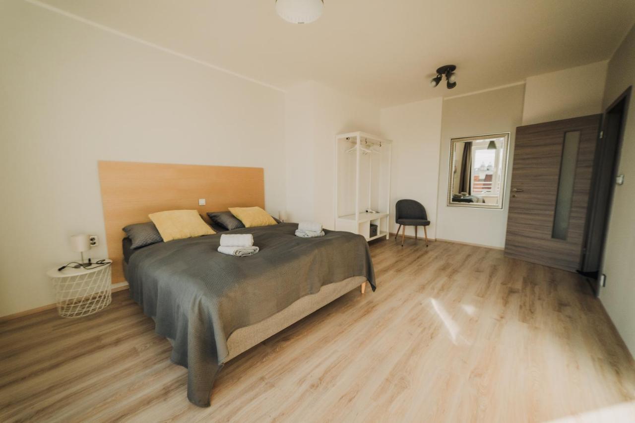 New Equipped Apartment In The City Center Plzen Exterior photo